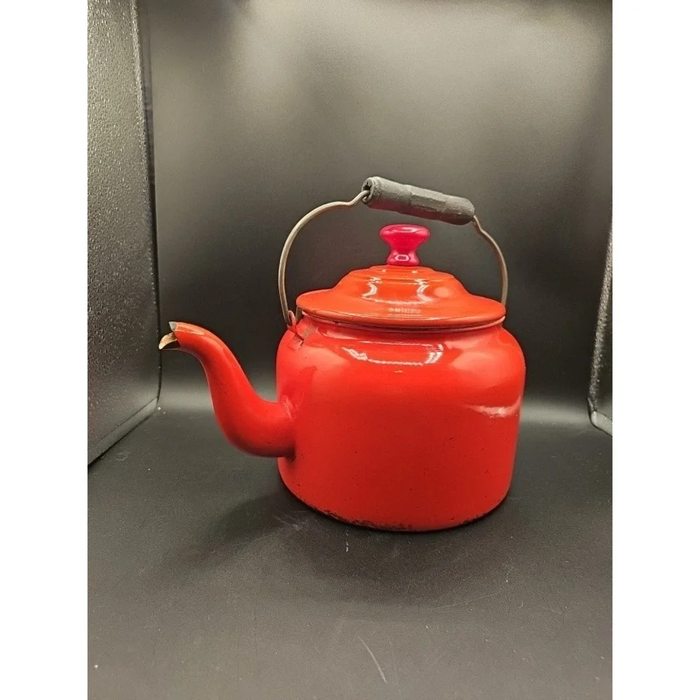 Vintage Red Enamel Tea Kettle Rustic Farmhouse Stovetop Decor Wood Handle XX